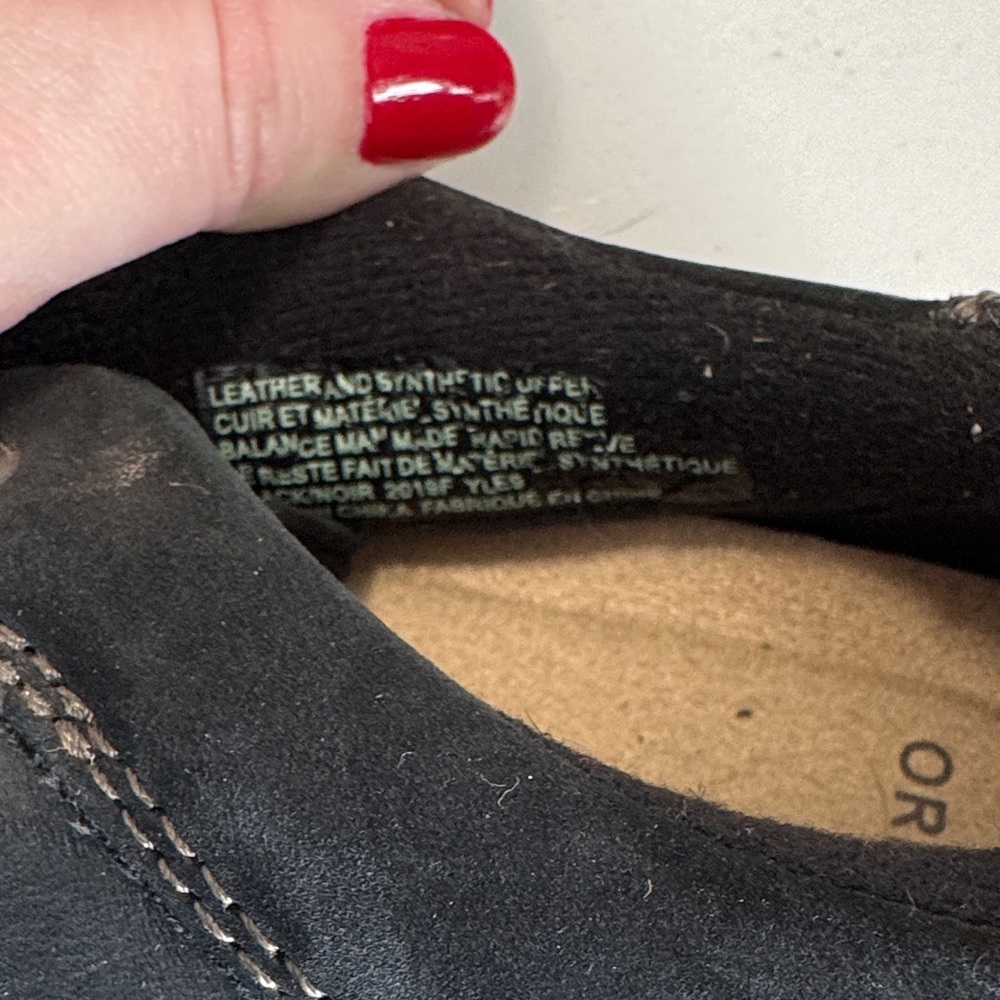 Earth Origins Black Casual Leather Sneakers - Picture 7 of 8